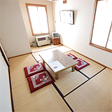 japow and stay in Japanese style room